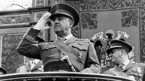 Francisco Franco Biographie Les Yeux Du Monde