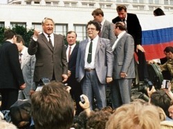 Boris Eltsine face au peuple russe, le 19 août 1991