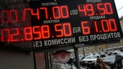 Vendredi 7 novembre, le cours du rouble affichait une nouvelle baisse face à l'euro et au dollar