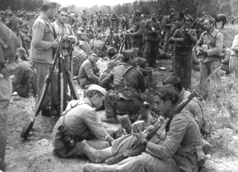De Le Seconde Republique 1931 A La Guerre D Espagne 1936 1939 Les Yeux Du Monde