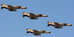 Des F-4 iraniens ont bombardé l'Irak le 3 décembre 2014 dans la lutte contre l'Etat Islamique