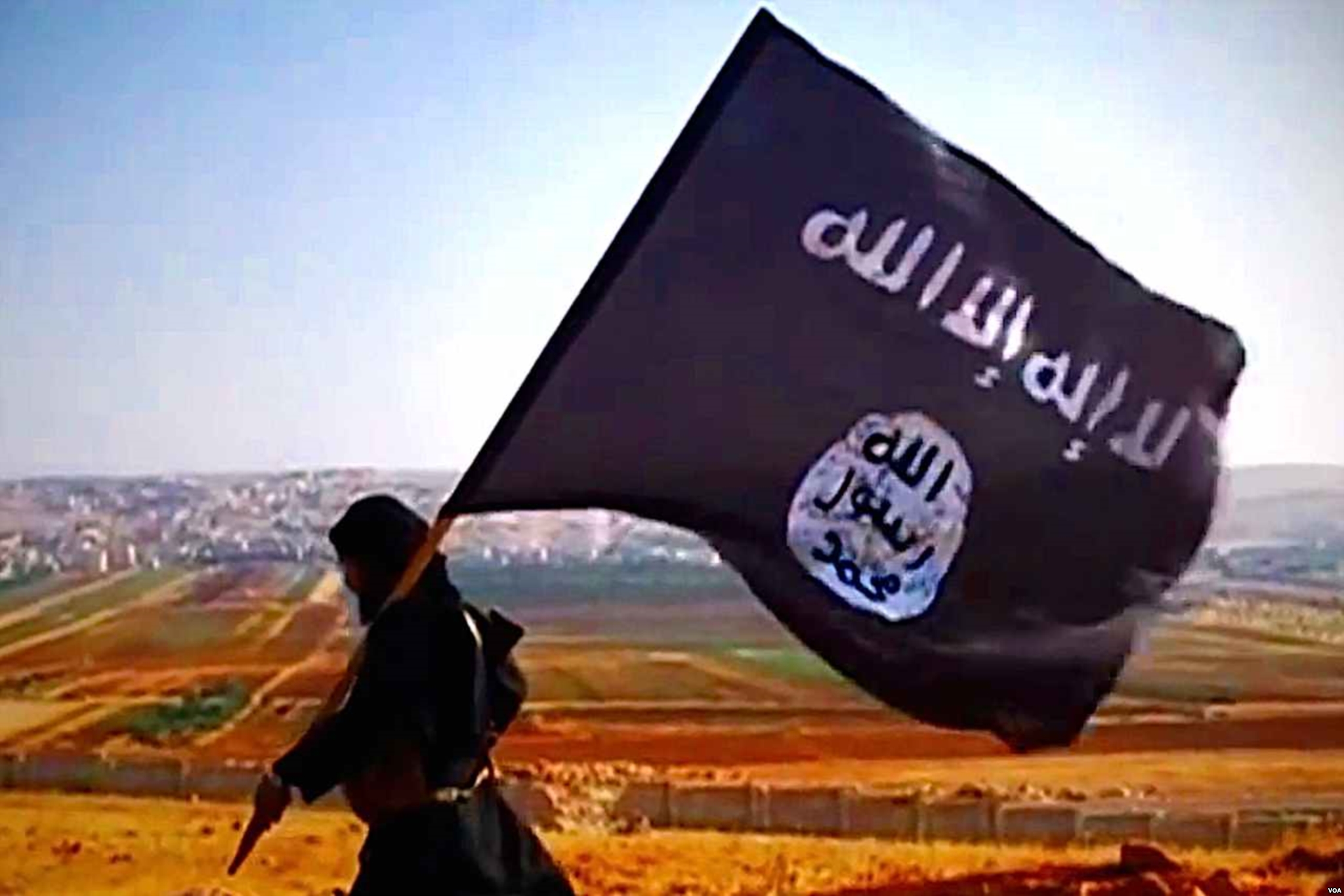 Фото на фоне флага игил. Флаг ИГИЛ. Флаг Исламского государства. Печать ИГИЛ. Флаг ДАИШ.