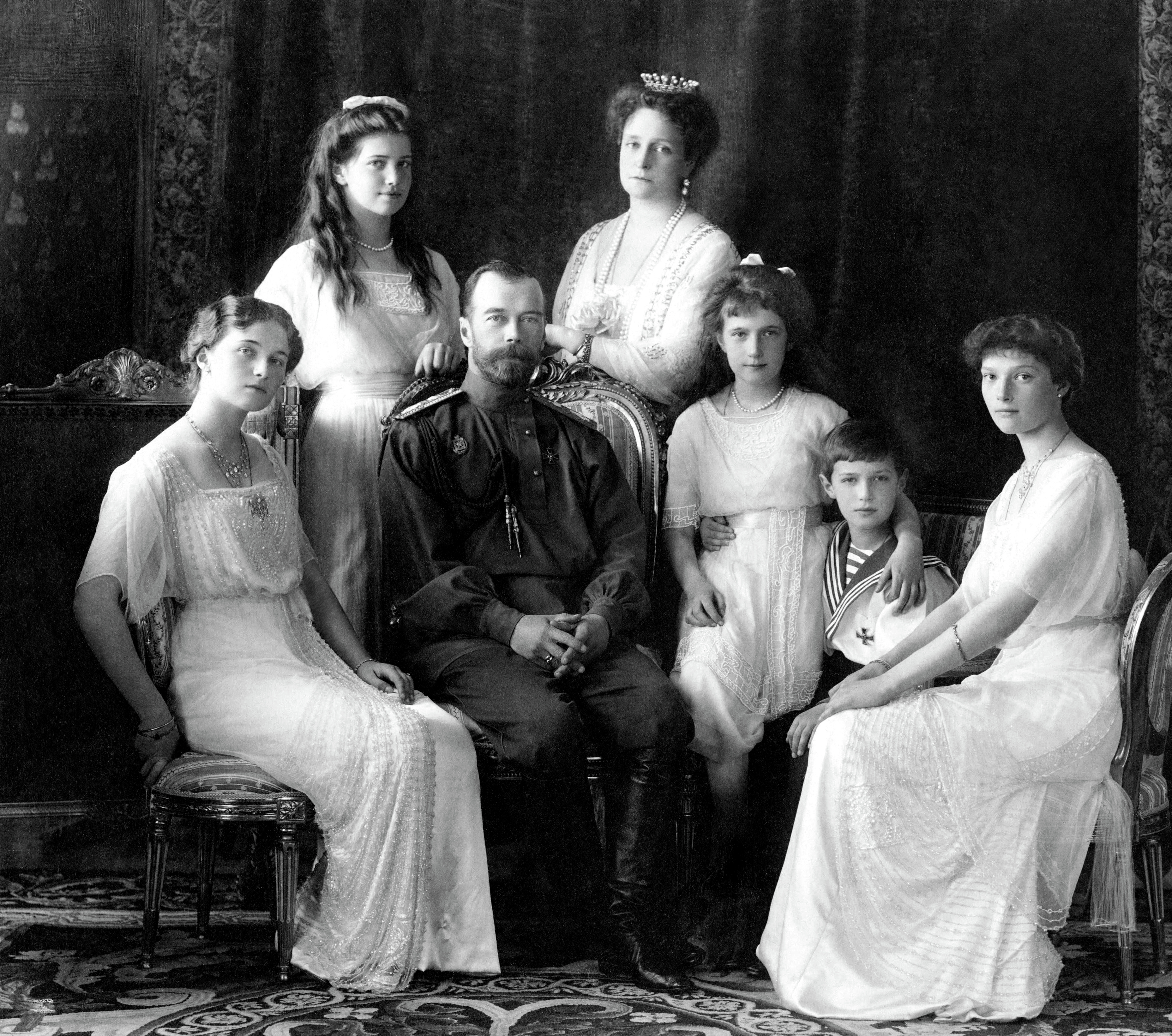 Nicolas II, dernier Romanov à avoir régné sur la Russie, n'a pas su réagir face à la crise profonde de son pays.