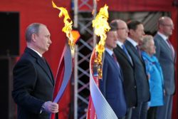 Suite au scandale du dopage, les sportifs russes ne pourront participer aux Jeux olympiques de 2018 que sous le drapeau neutre.