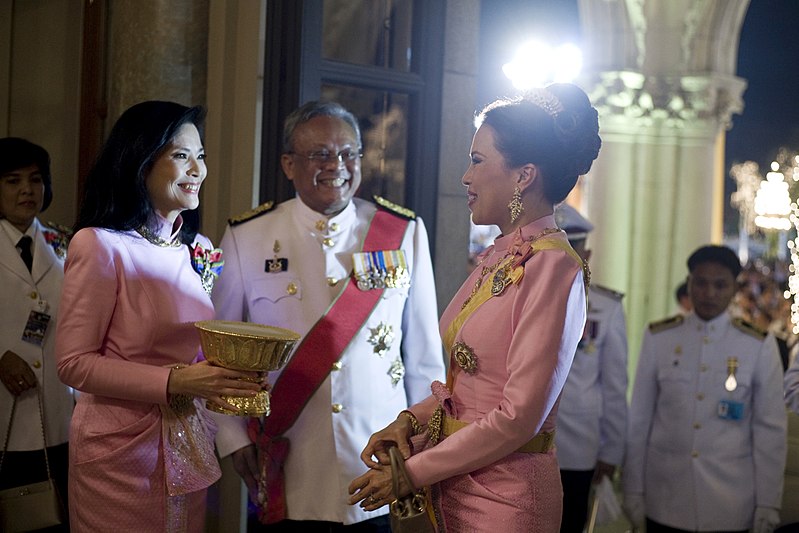La princesse Ubolratana de Thaïlande, à droite.
