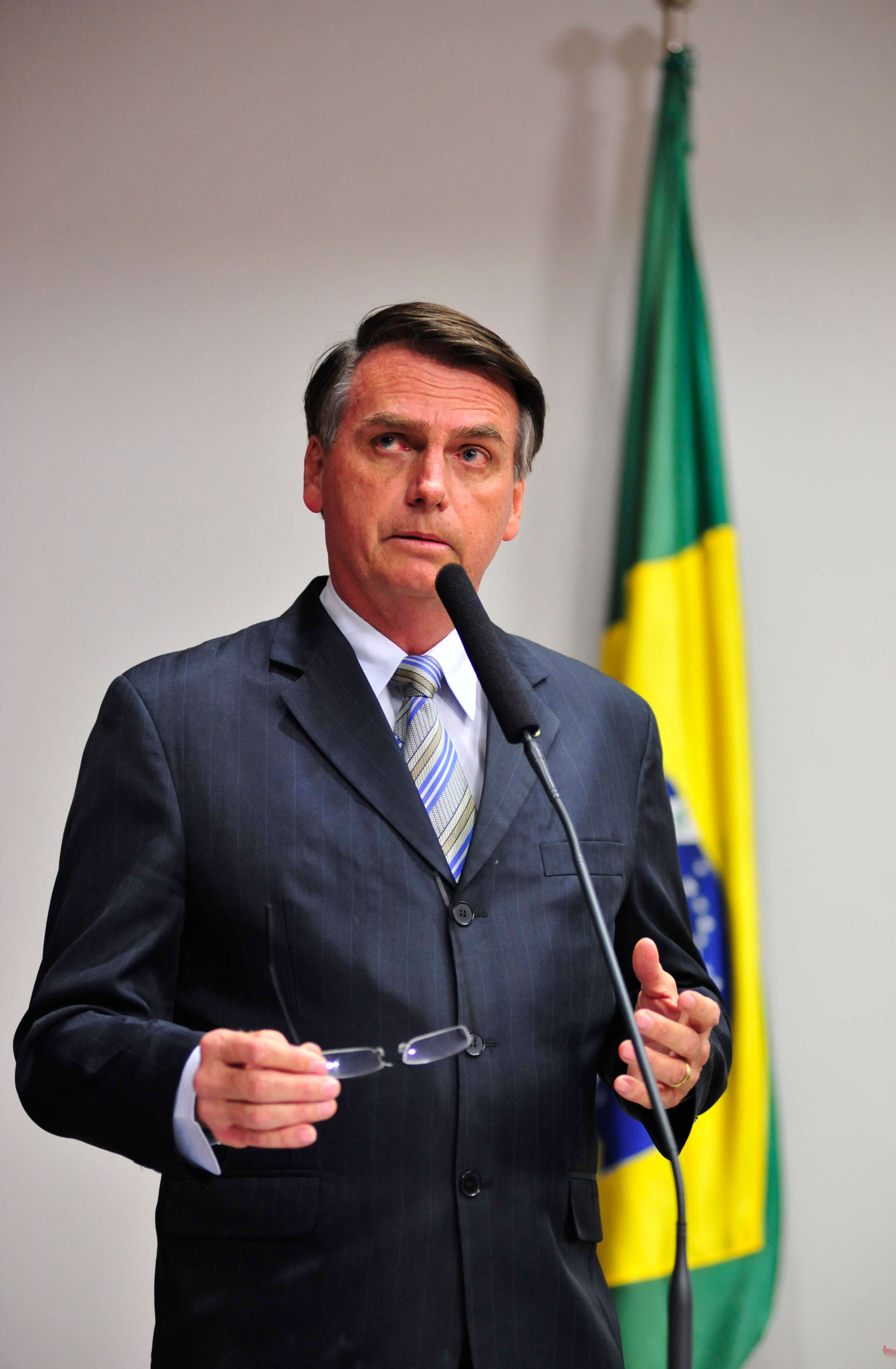 Jair Bolsonaro prononçant un discours