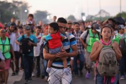 Caravane de migrants issus du Triangle Nord, à la frontière mexicaine