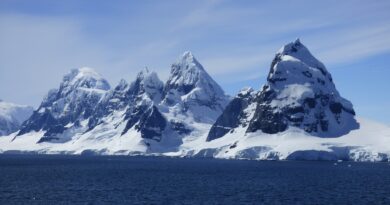 L'Antarctique est-il un continent en proie à toutes convoitises?