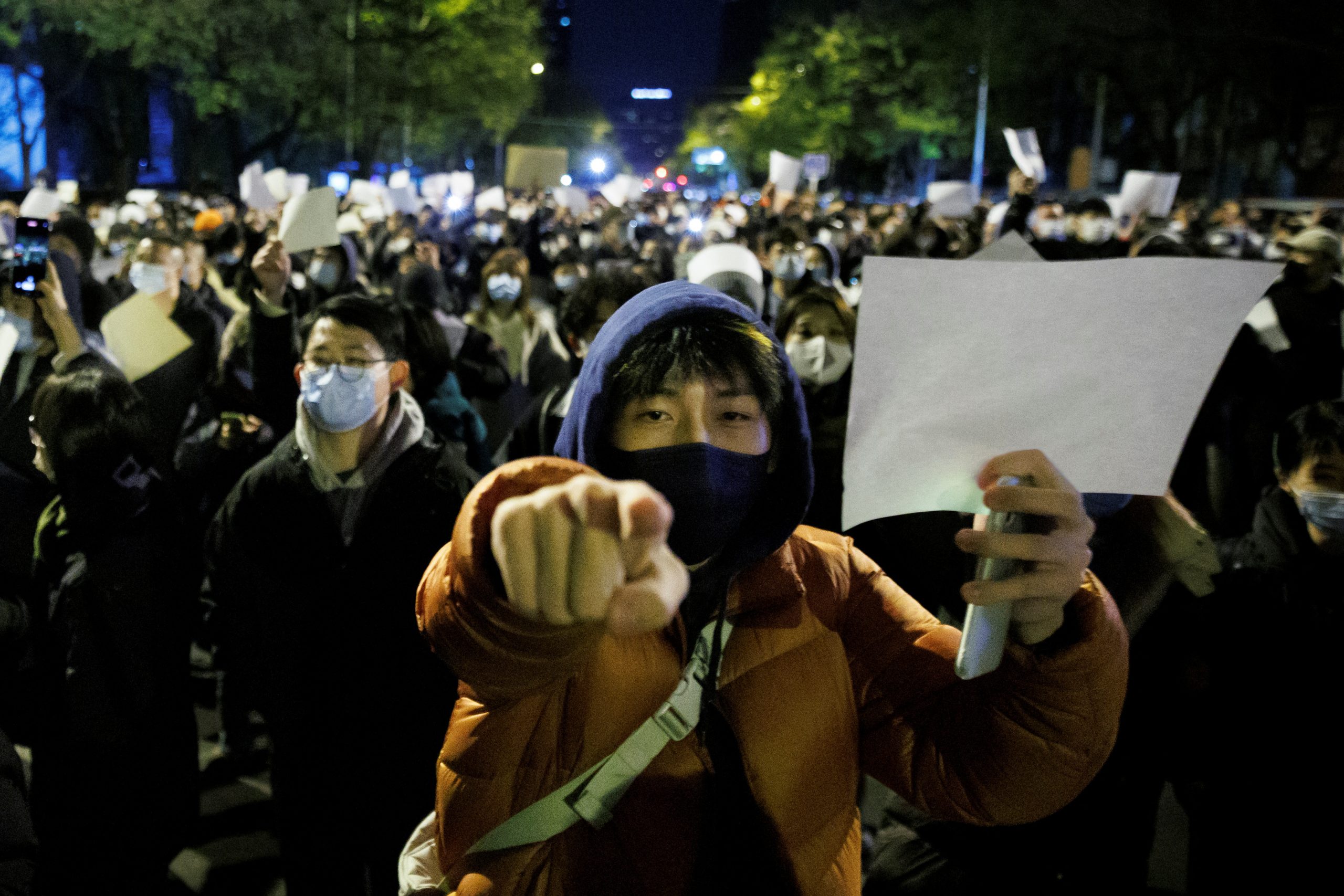 Chine. Que signifie la feuille blanche, devenue le symbole du mouvement de  protestation ?