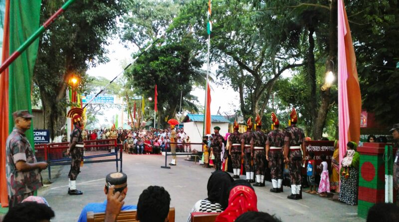 Cérémonie de retrait des drapeaux bangladais et indiens.