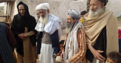 Le conflit oublié : aux racines de la guerre entre le Pakistan et l’Afghanistan Des réfugiés afghans au Pakistan.